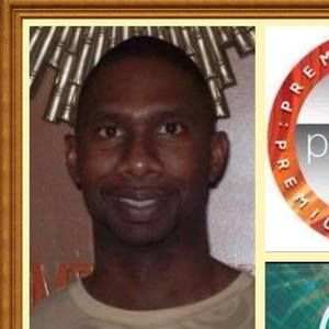 Meet your Posher, Derrick